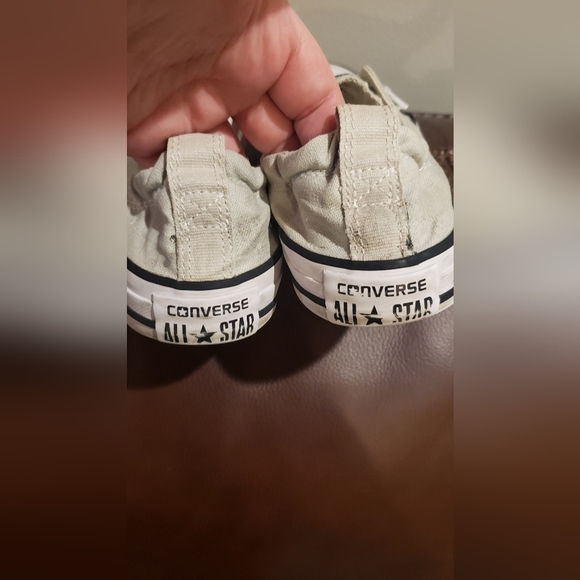 Womens 9 shoreline converse - Picture 4 of 5